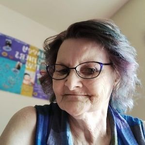 Meet your Posher, Linda